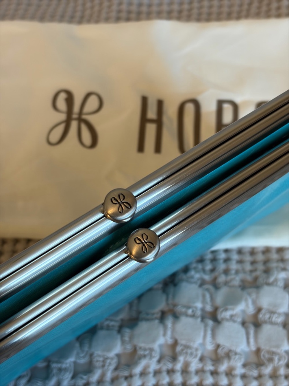 EUC Hobo Lauren clutch-wallet in turquoise. - Picture 4 of 7